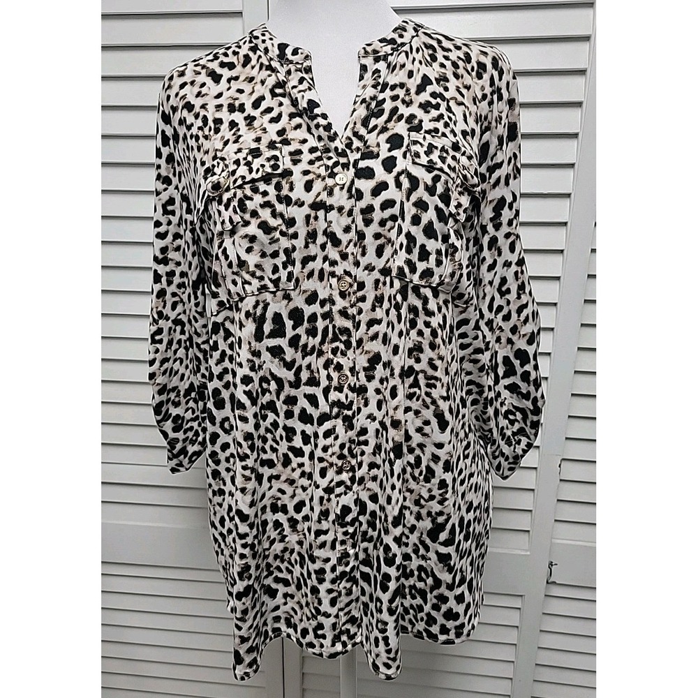 Calvin Klein Roll Tab Sleeve V-neck Button Up Leopard Animal Print Shirt SZ M